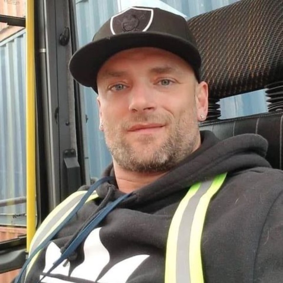 Meet your Posher, John - Picture 1 of 1